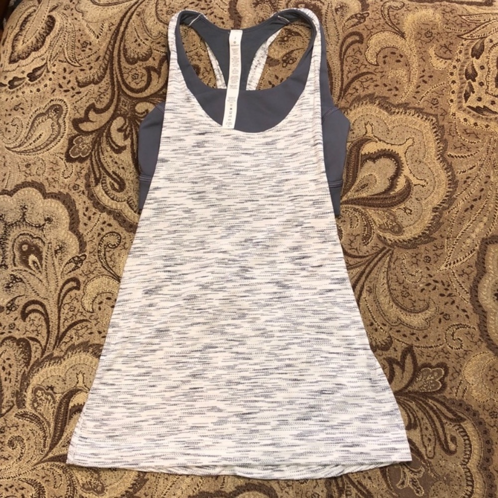 Lululemon tank top with built in sports bra